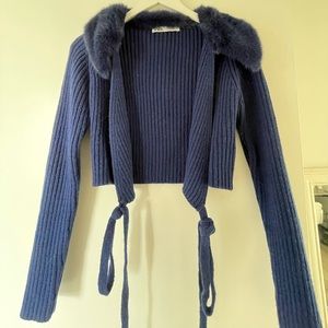 Blue Zara sweater with faux fur collar